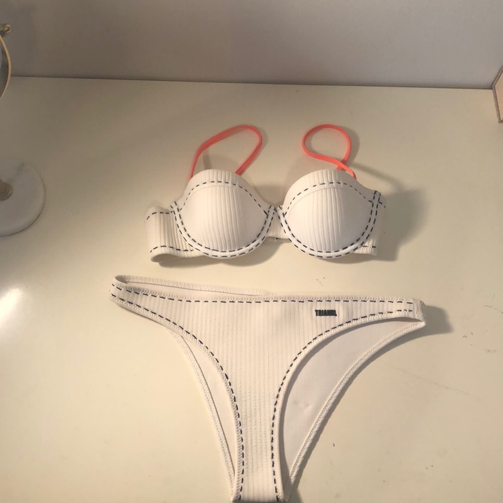 Triangl Bikini